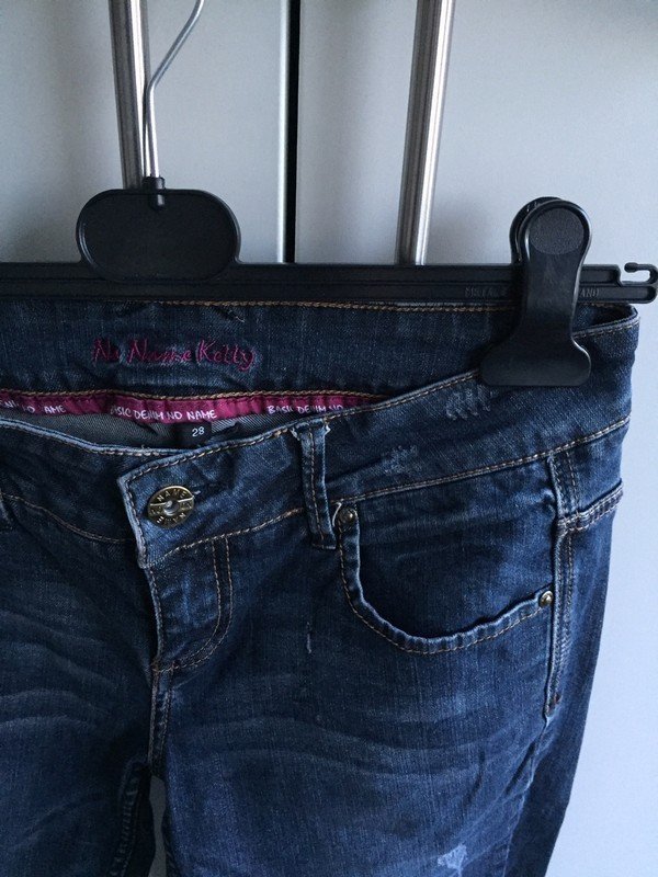 Jeans im Used-Look von NoName