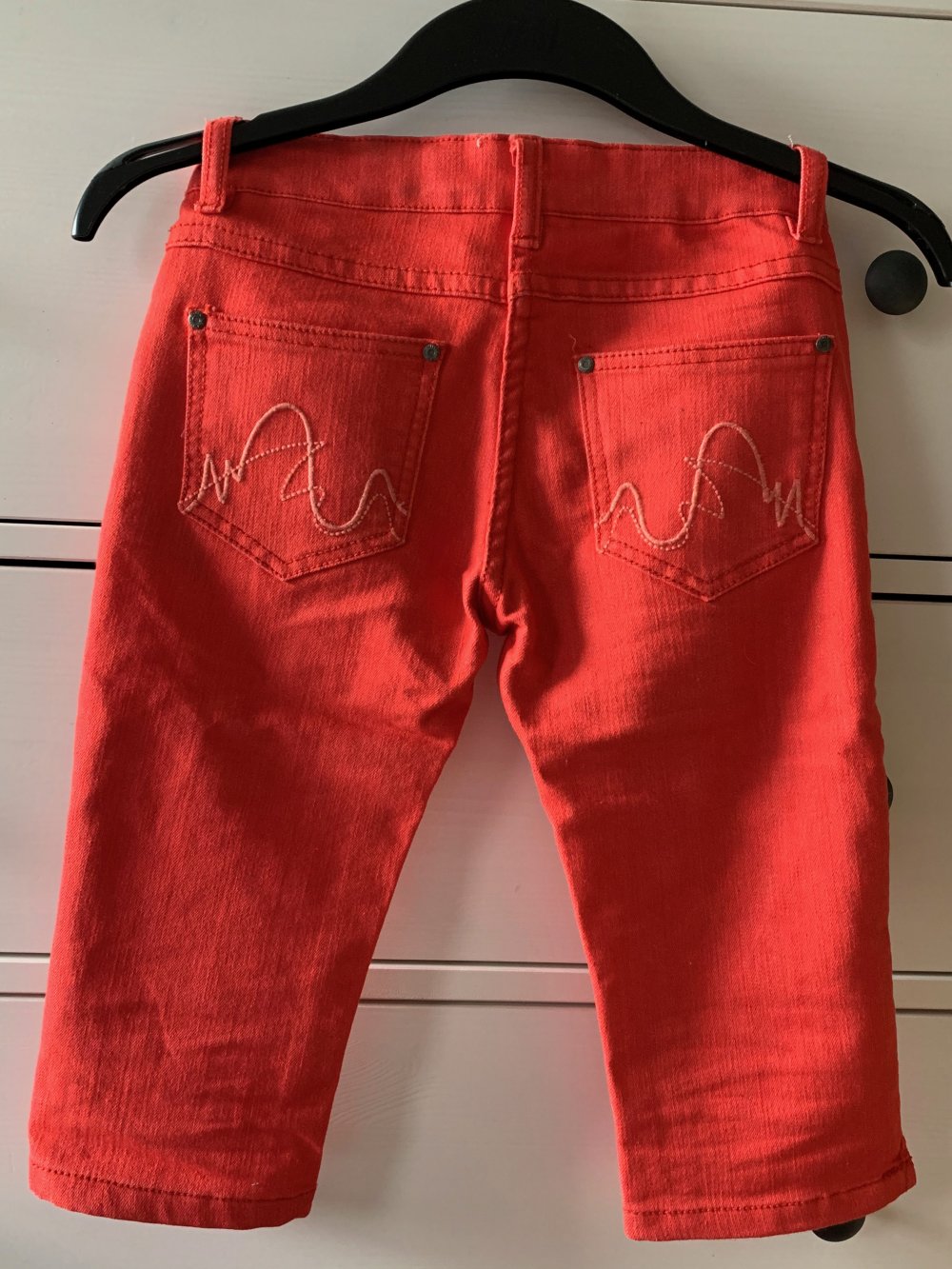 Rote Bermuda für Mädchen - NEU