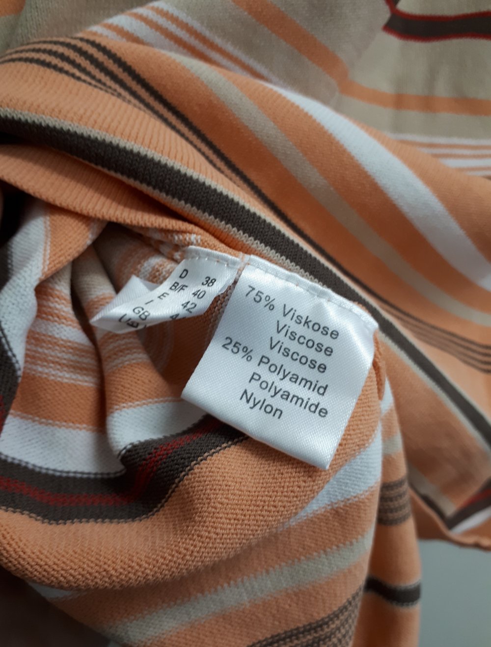 Retroshirt 70er Jahre Größe 38 S M orange weiß schwarz gestreift Viskose Polyamid Poloshirt T-Shirt Shirt Vintageshirt