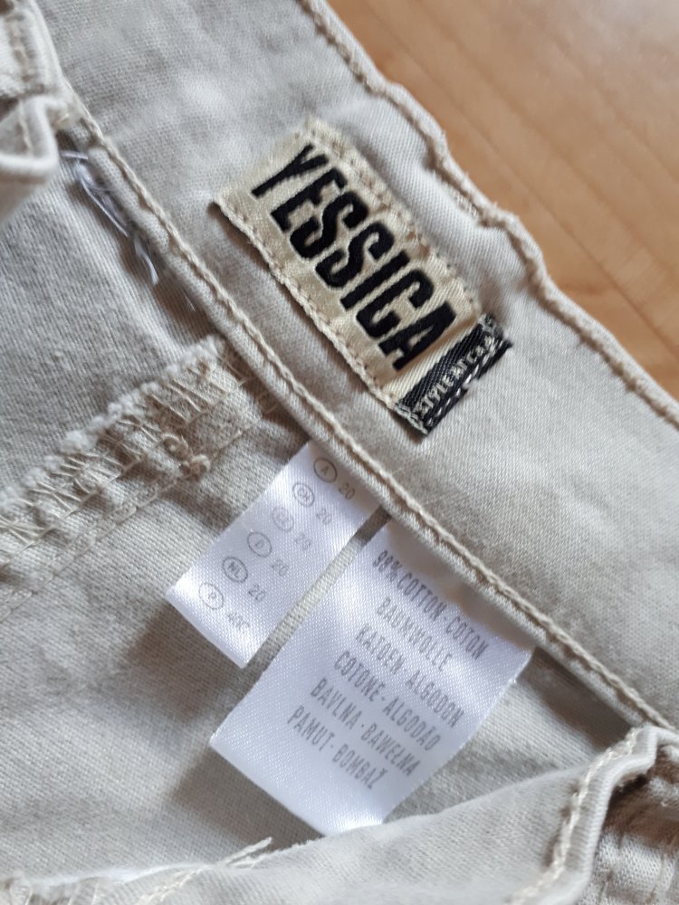 Helle Damenhose Größe 20 40 M L beige creme Marke Yessica C&A Hose Schlaghose Kurzgröße