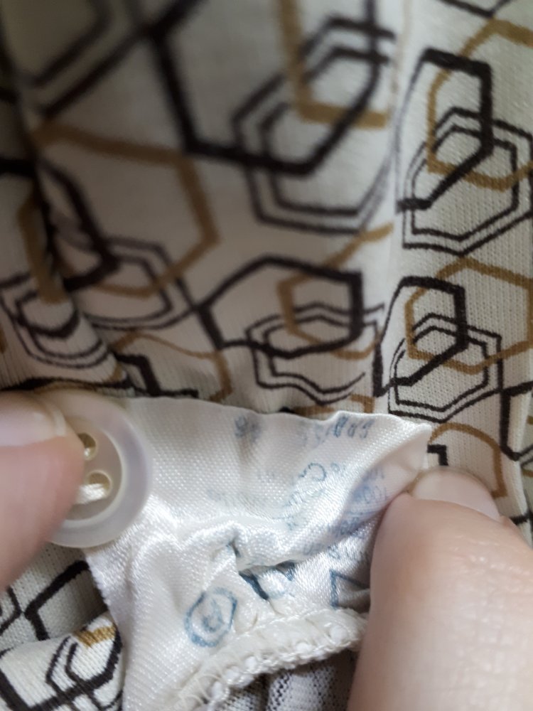 Retrobluse mit Muster Vintagebluse Marke Bleyle Größe 46 3xl 4xl xxxl beige grau braun Austria Österreich 70er 80er