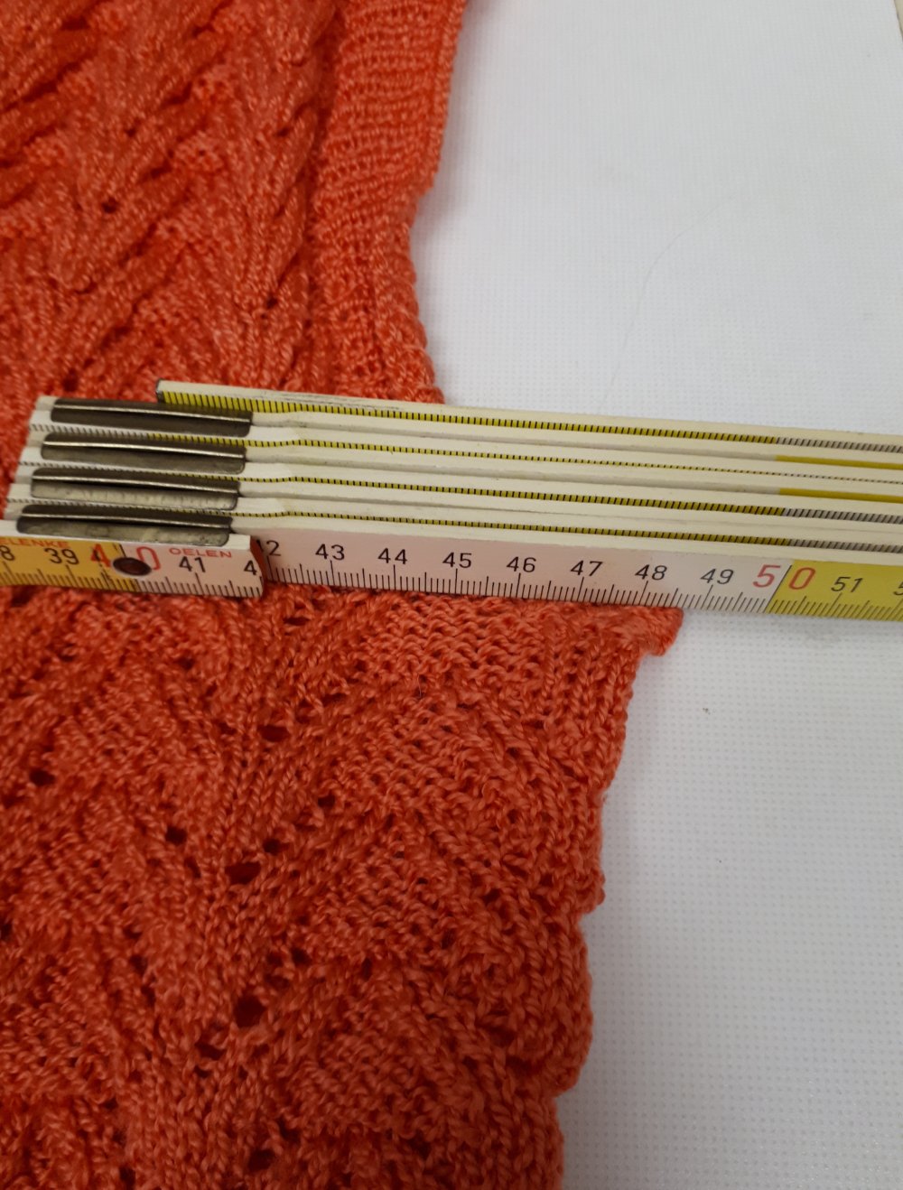 Orangener Pullunder Stricktop mit V-Ausschnitt Strickshirt Strickpullover orange