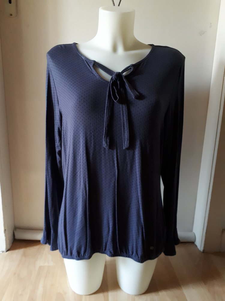 Tchibo Shirt mit Punkten und Schleife Größe S 36 38 dunkelblau Viskose Volants