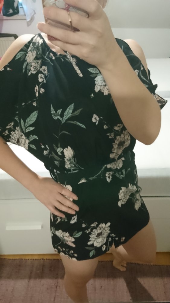 Einteiler Playsuit mit Cutouts und Blumenmuster