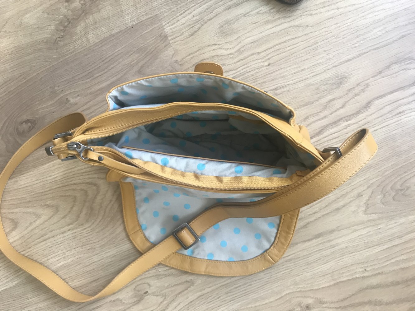 Handtasche