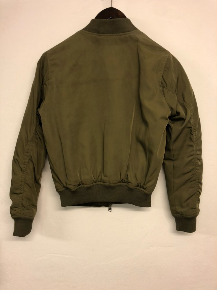Bershka Bomberjacke Khaki 