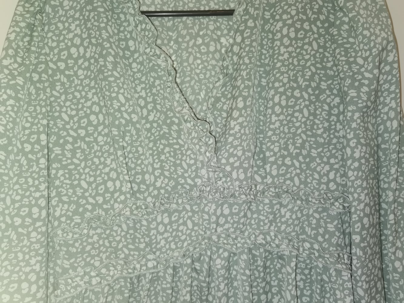 Sommerkleid mint mit Rüschen NEU