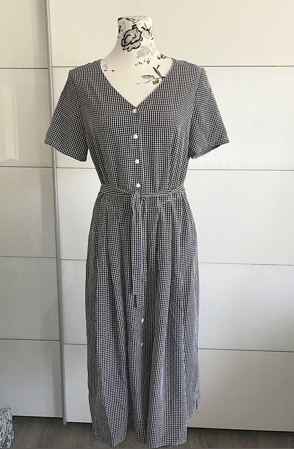 Tolles Sommerkleid in schwarz/weiß Gr. S! Wie neu!