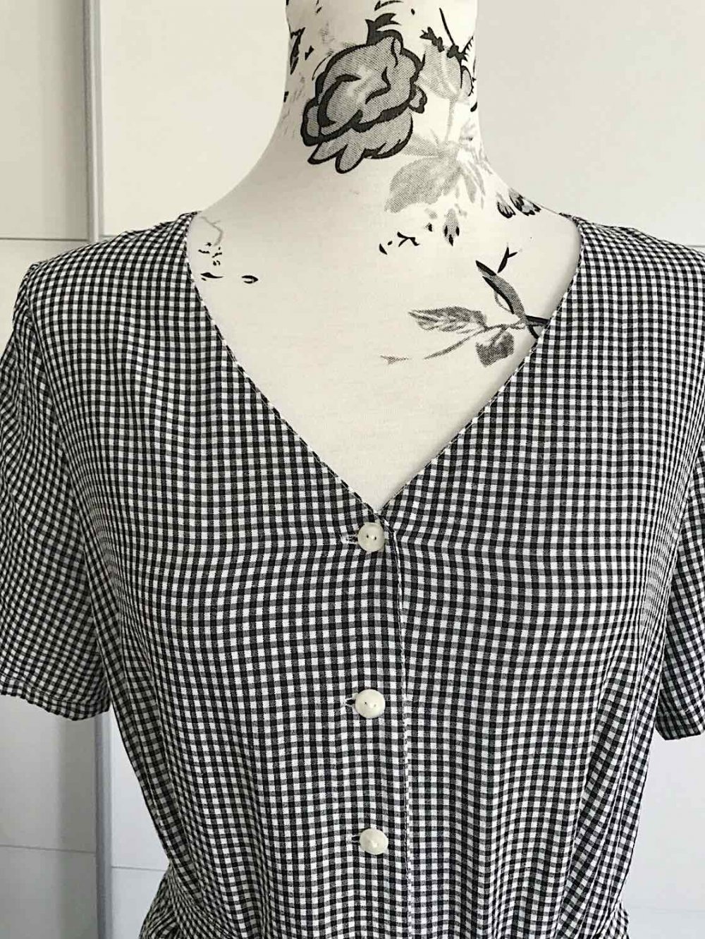 Tolles Sommerkleid in schwarz/weiß Gr. S! Wie neu!