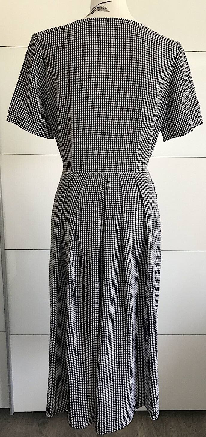 Tolles Sommerkleid in schwarz/weiß Gr. S! Wie neu!