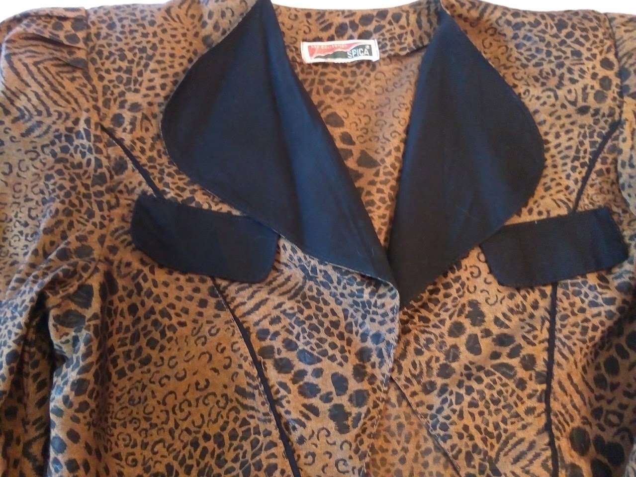 2-Teiler, Kostüm, Rock + Bolero, gold-schwarz-getupft, Gr. S/36/38