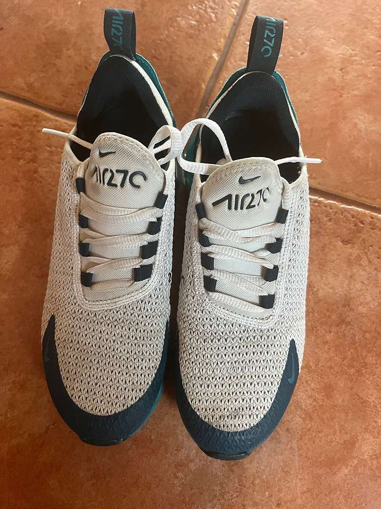 Nike Sneaker