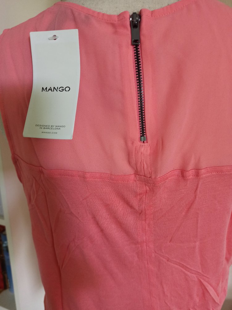 Neue Sommerbluse ohne Ärmel