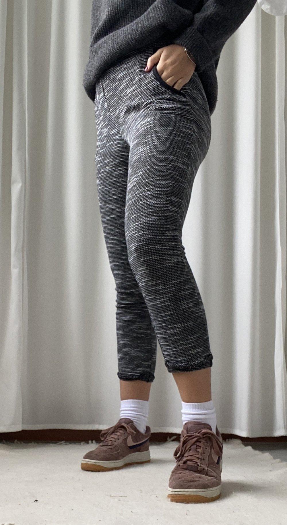 Lounge Hose