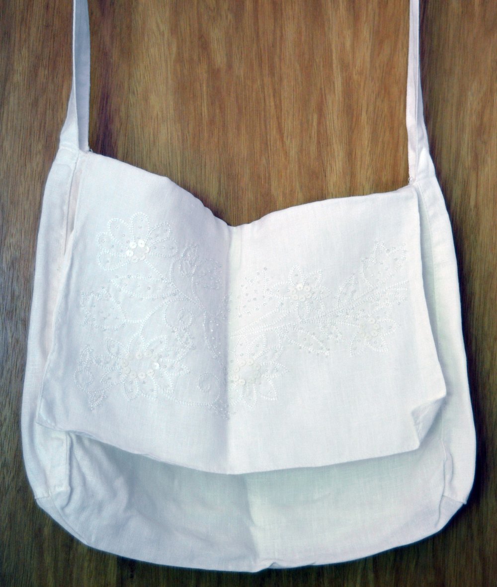 Praktische weiße Umhänge Stofftasche, Baumwolle