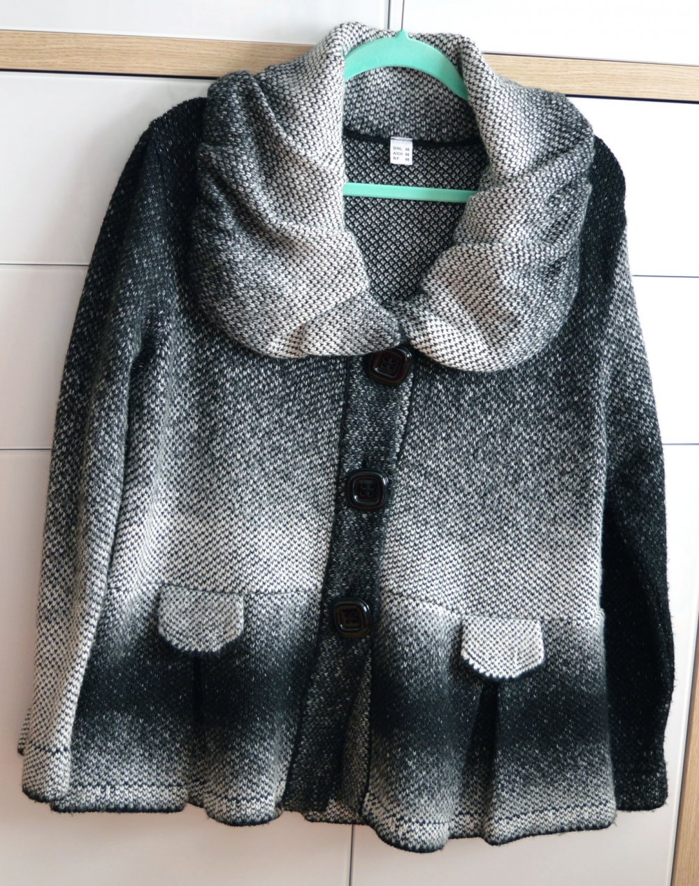 Tolle Damen Blazer Jacke mit opulenten Kragen, 