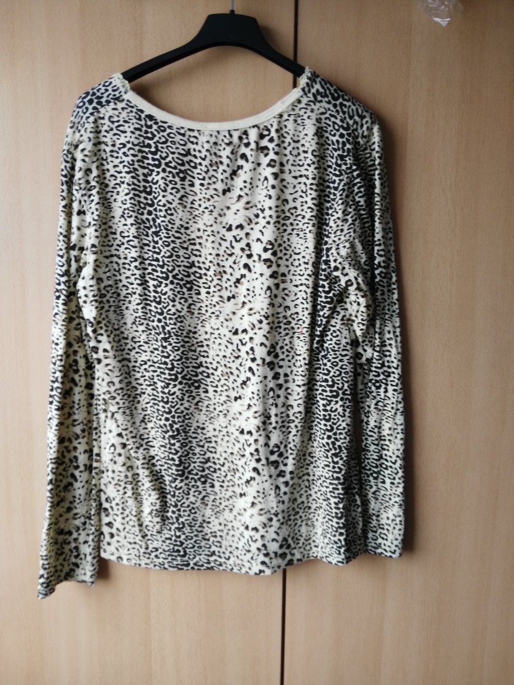schönes getigertes Shirt