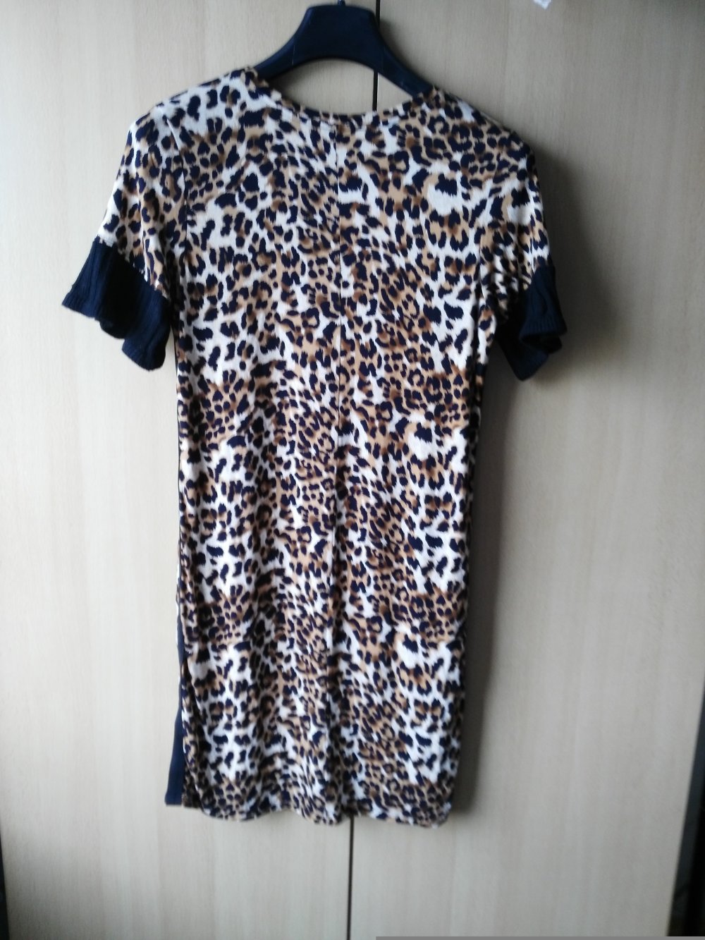Tolles getigertes Kleid