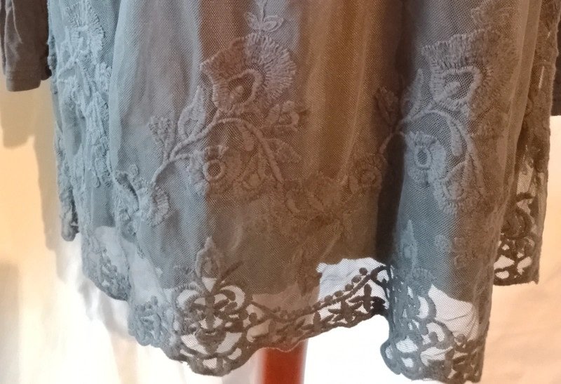 Street One Damen Tunika Spitzenshirt Bluse Gr.42 grau
