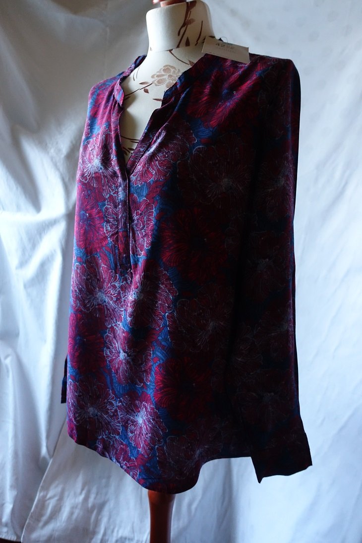 Janina Damen Bluse Gr.42 weinrot blau geblümt Neuw-Etikett