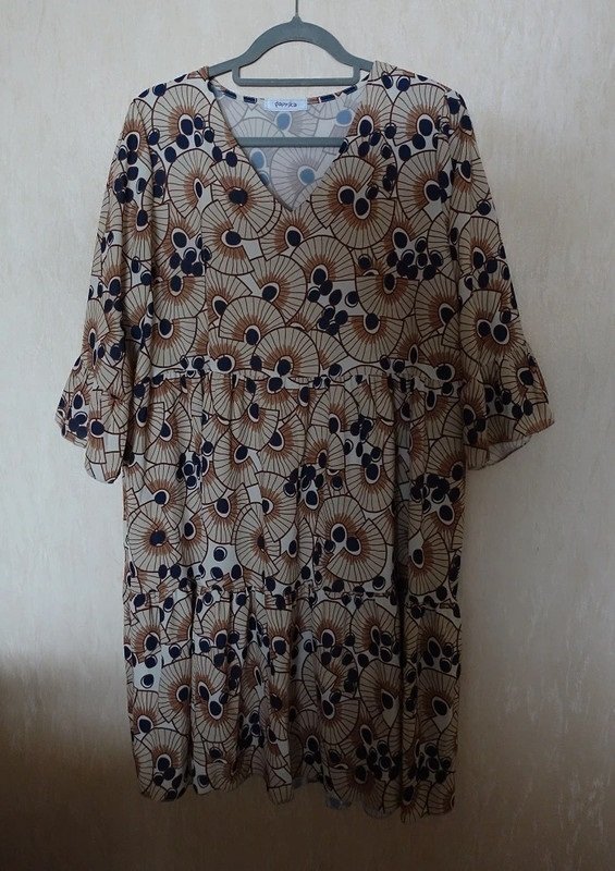 Paprika Damen Marken Sommer Stufen- Kleid Gr.44 braun beige gepunktet