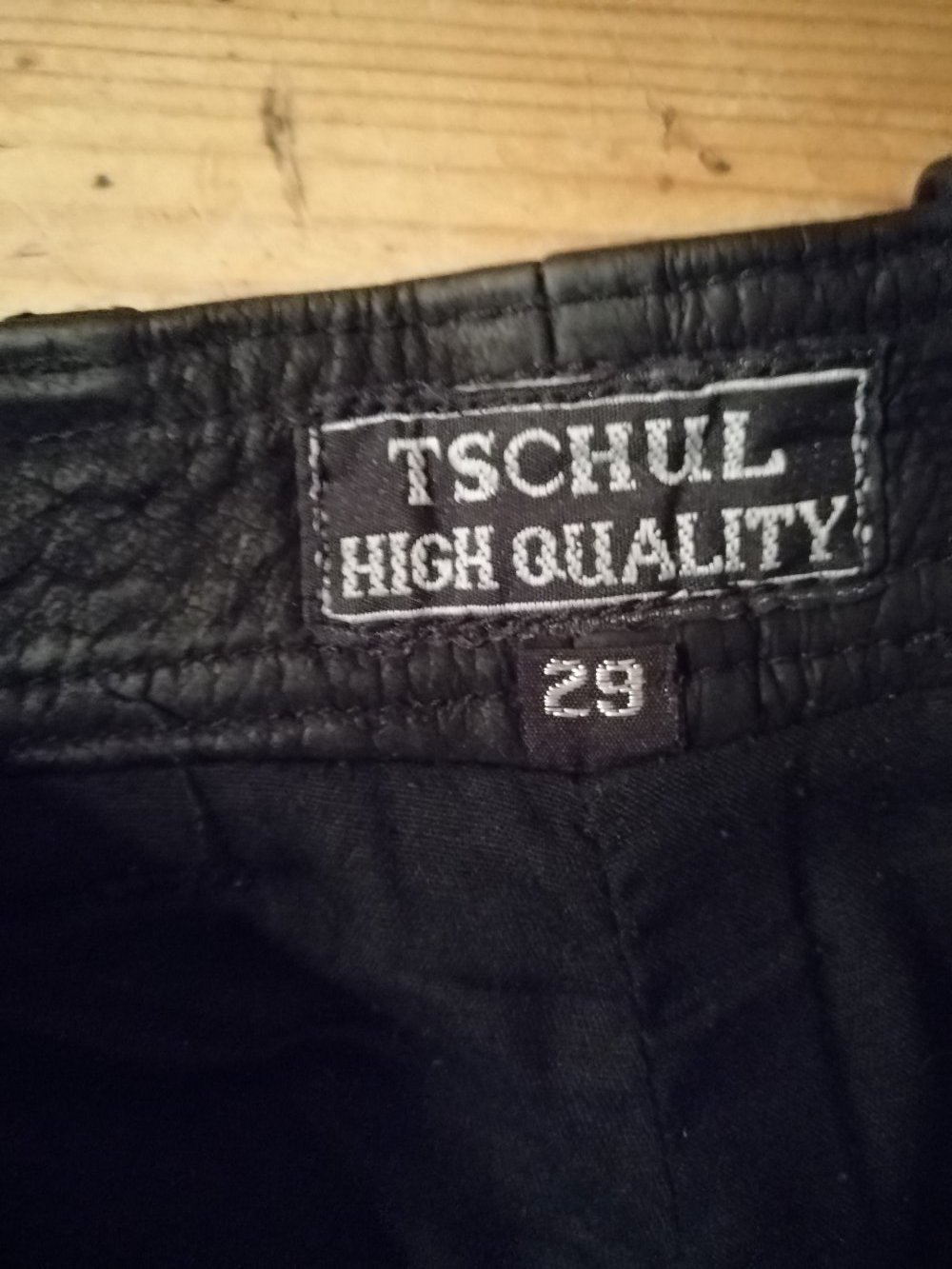 schwarze Nubuklederhose 5-Pocket-Style Größe 29
