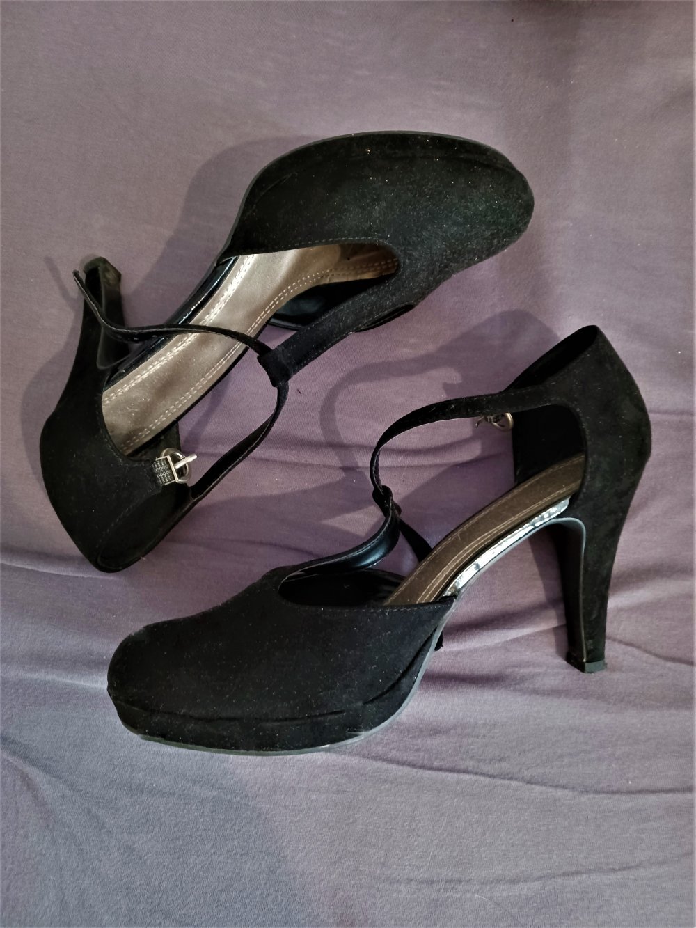 schwarze hohe Schuhe