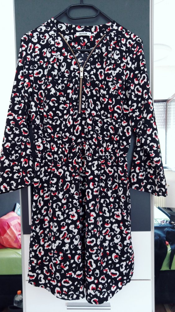 Schönes Blümchenkleid