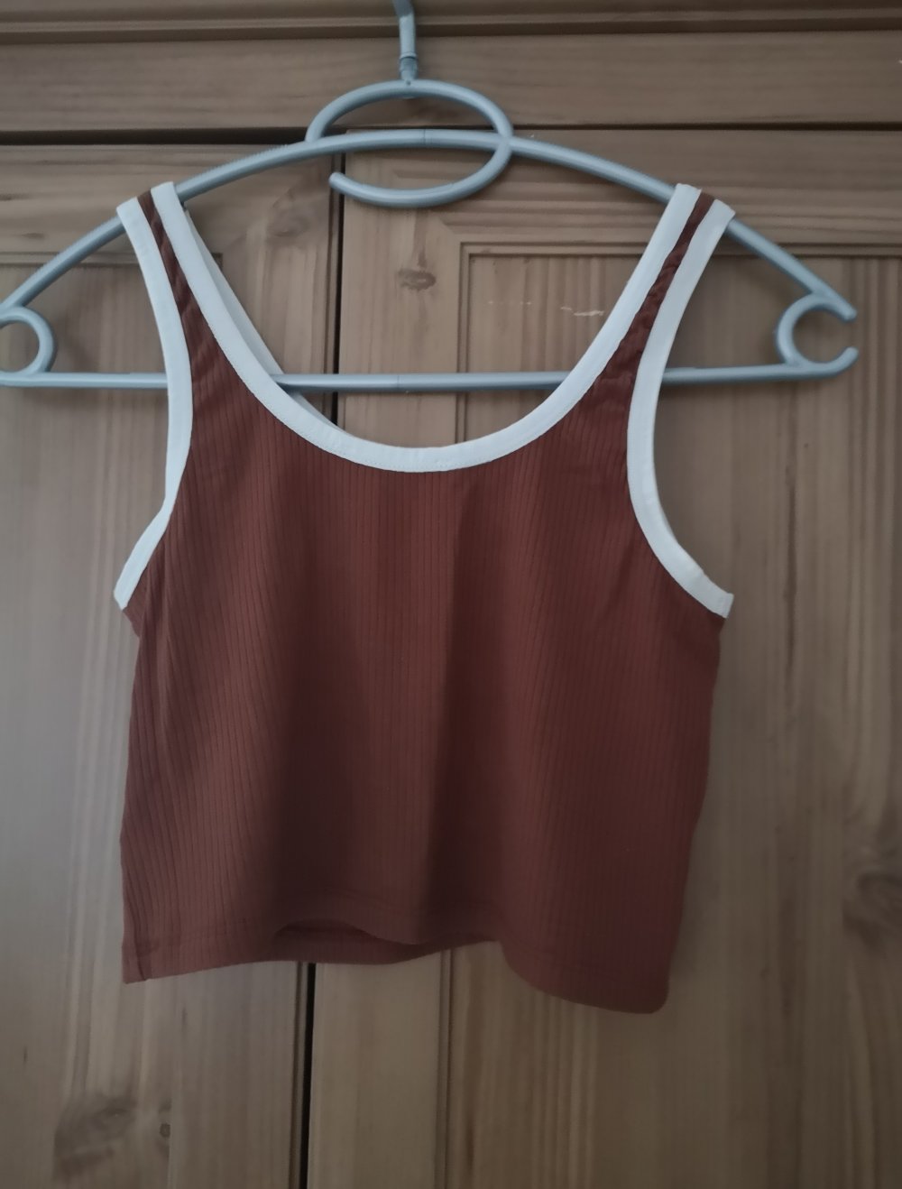 Braunes Crop Top