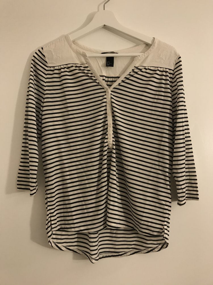 Gestreiftes Shirt