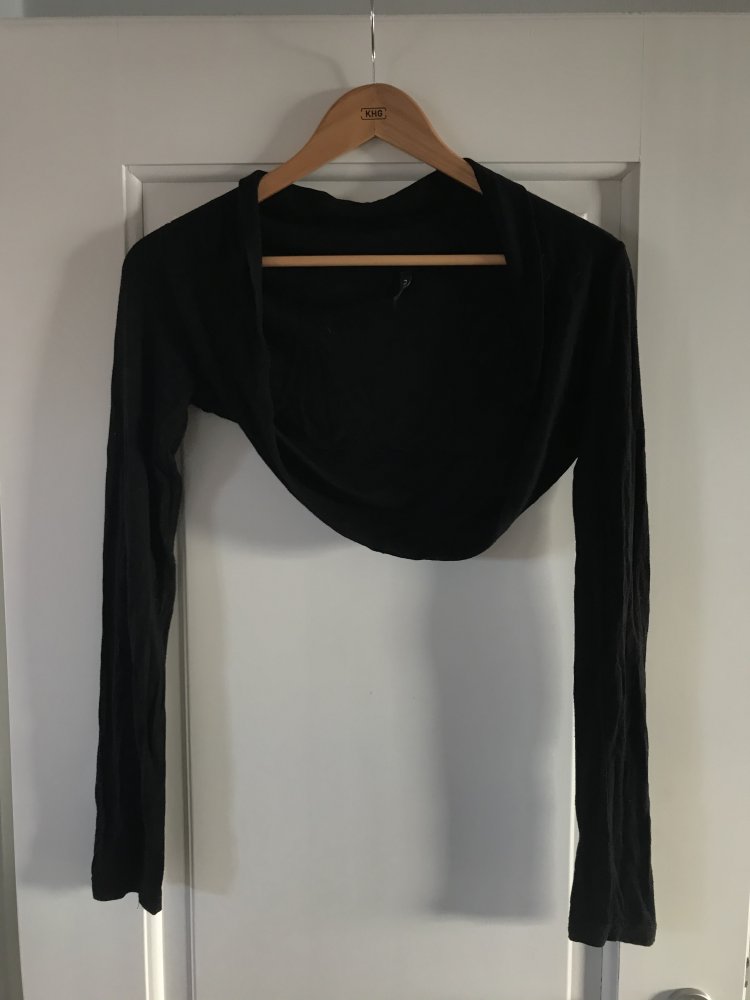 Schwarzer Bolero