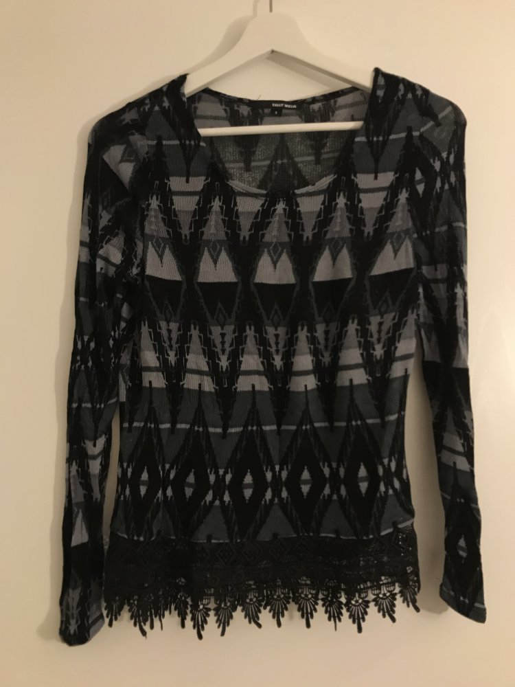 Pullover Spitze