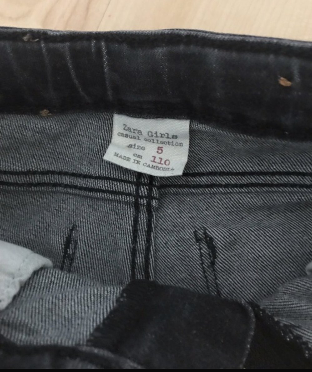 Zara Jeans 110 