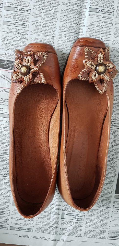 Lederschuhe