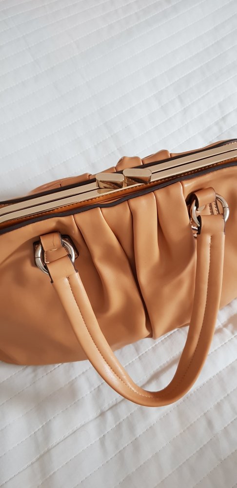 Tasche neu