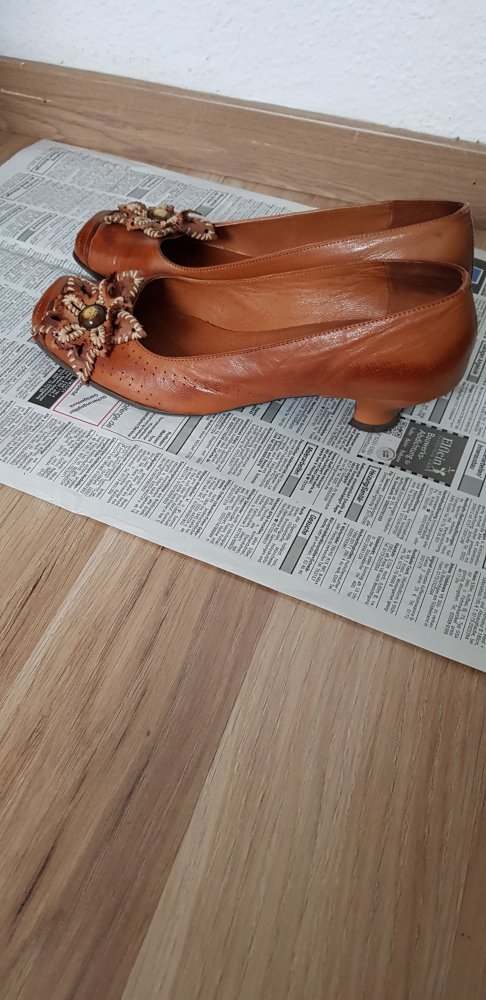 Lederschuhe