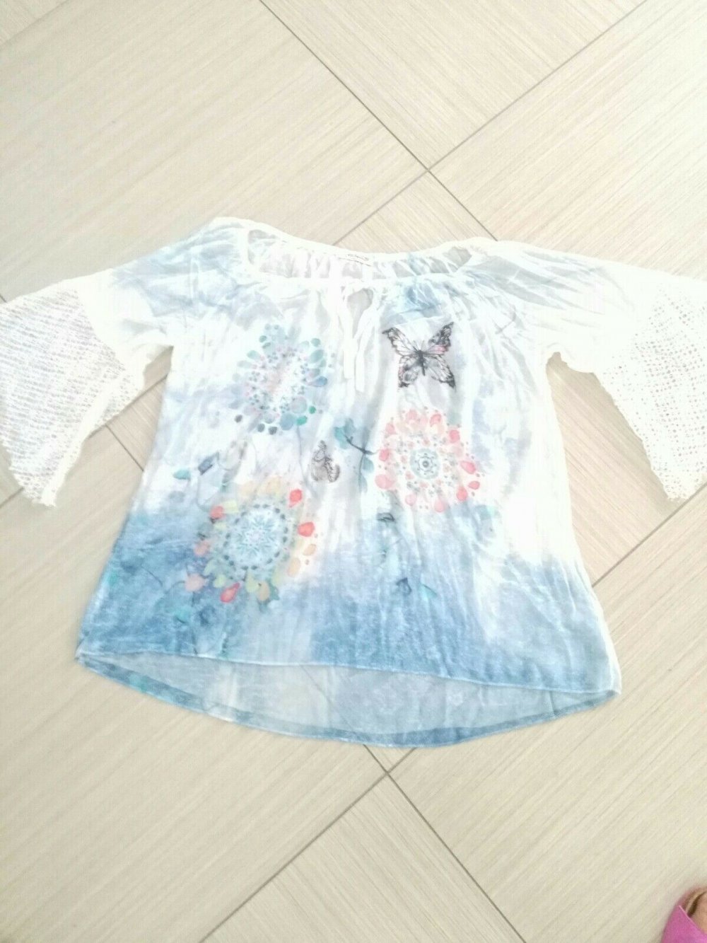 verspielte Bluse