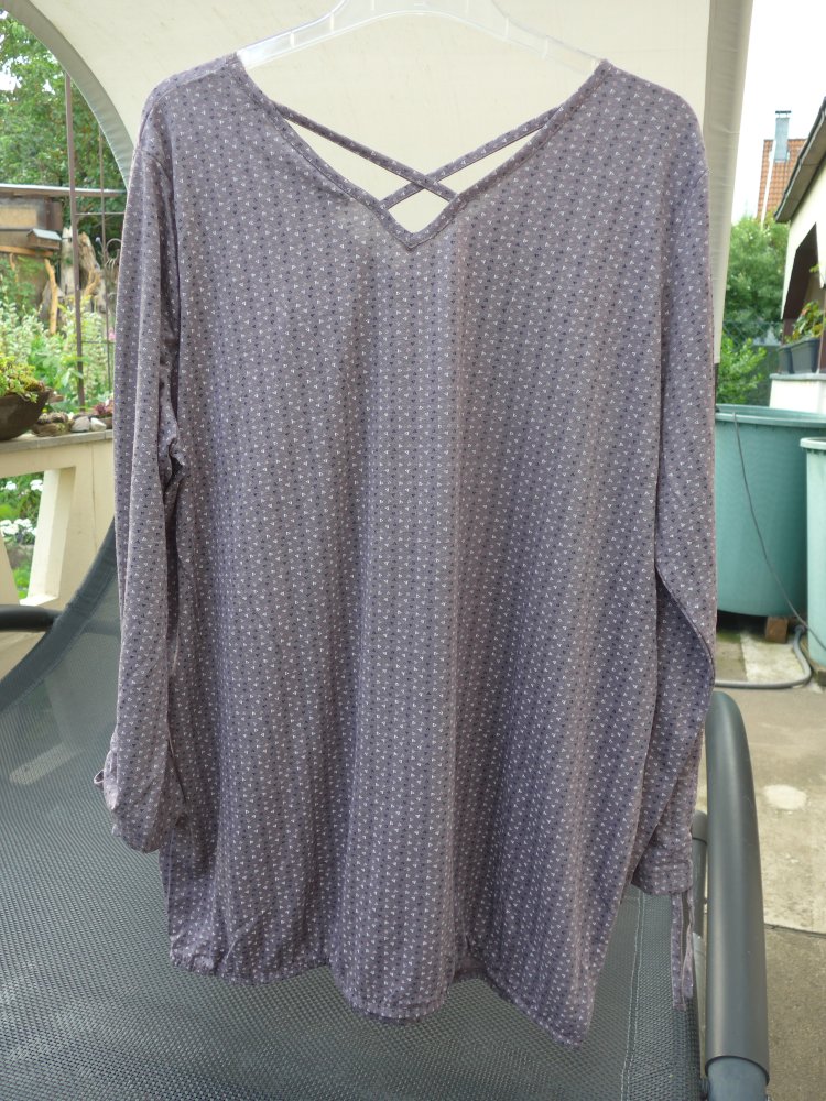 Fabrikneues Shirt mit Raffung zum verst. am Ärmel von Gina Benotti Gr 48/50