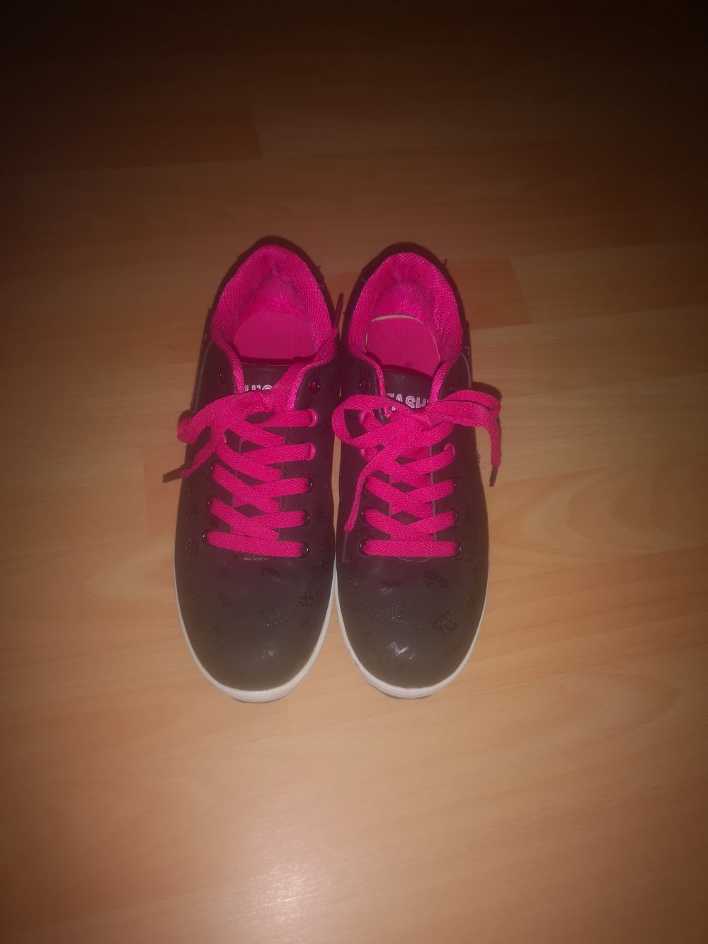 Turnschuhe 