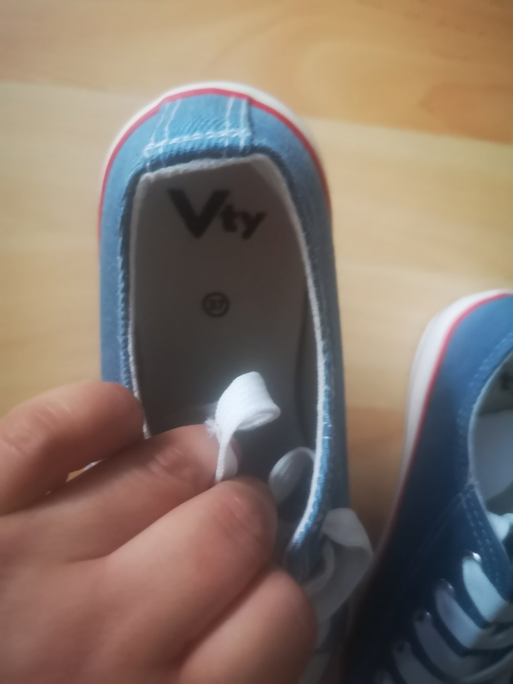 Schnürschuhe