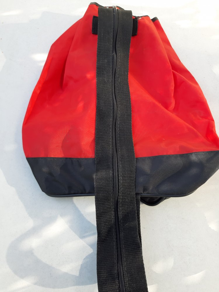 Rucksack Matchbeutel Lucky Strike rot Give me 5 (Packs) NEU