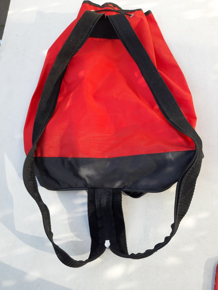Rucksack Matchbeutel Lucky Strike rot Give me 5 (Packs) NEU