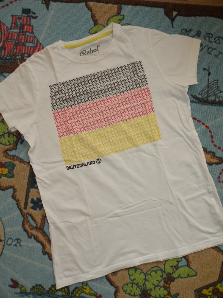 Jungen T-Shirt Fussball Deutschland Flagge Primark Gr. 158 weiss top Zustand