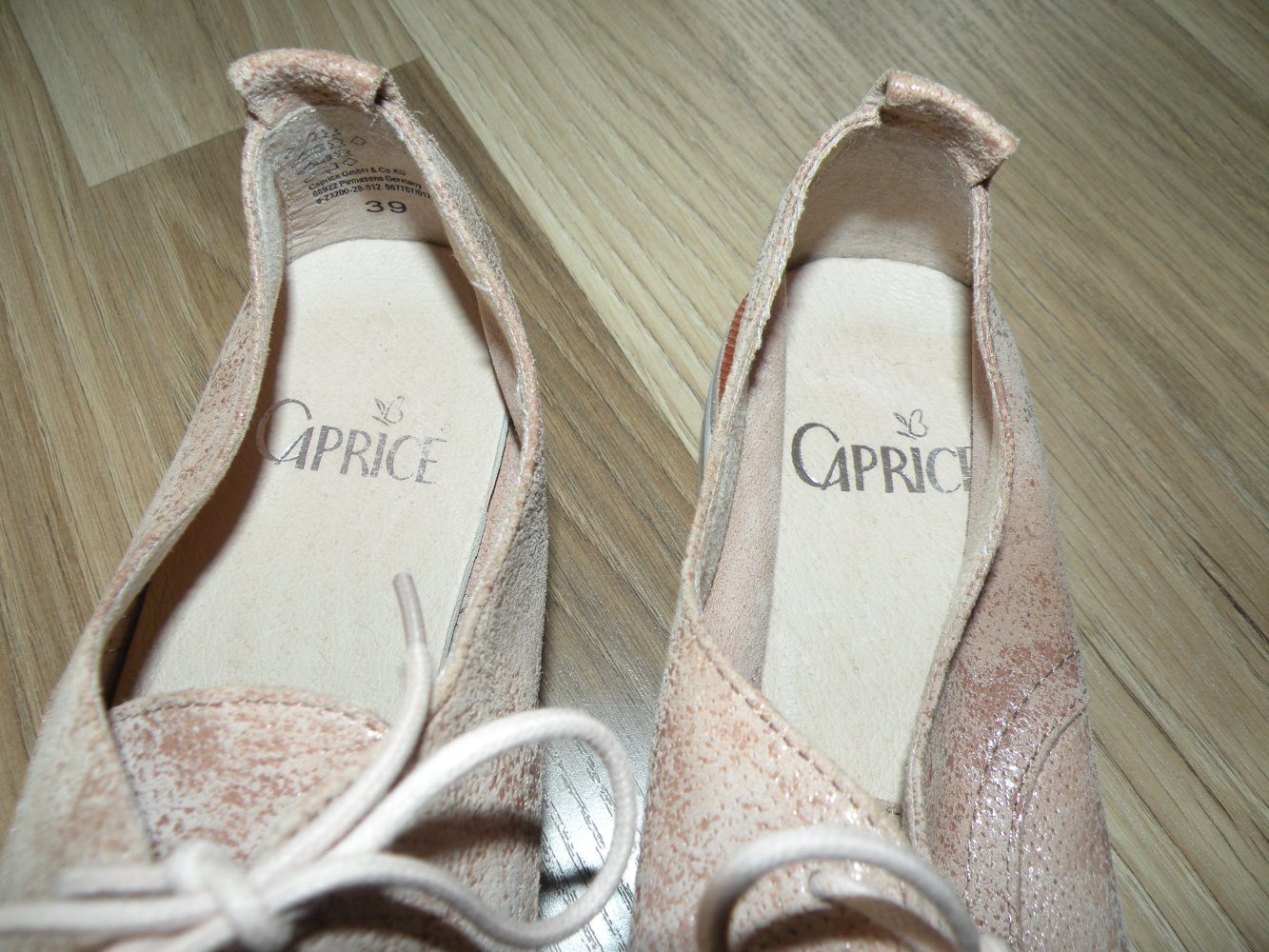 Damen Sneaker Schnürschuhe Gr. 39 Caprice 2x getragen top altrosa Leder Frühling