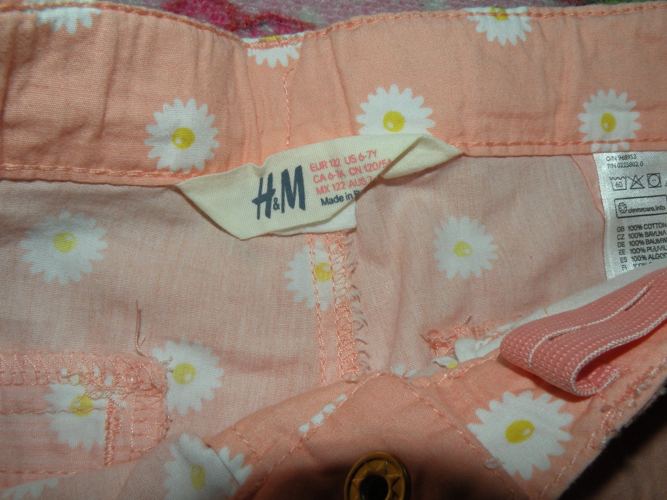 Mädchen Baumwoll Shorts Bermuda kurze Hose H&M Gr 122 Apricot Weiß Margeriten geblümt