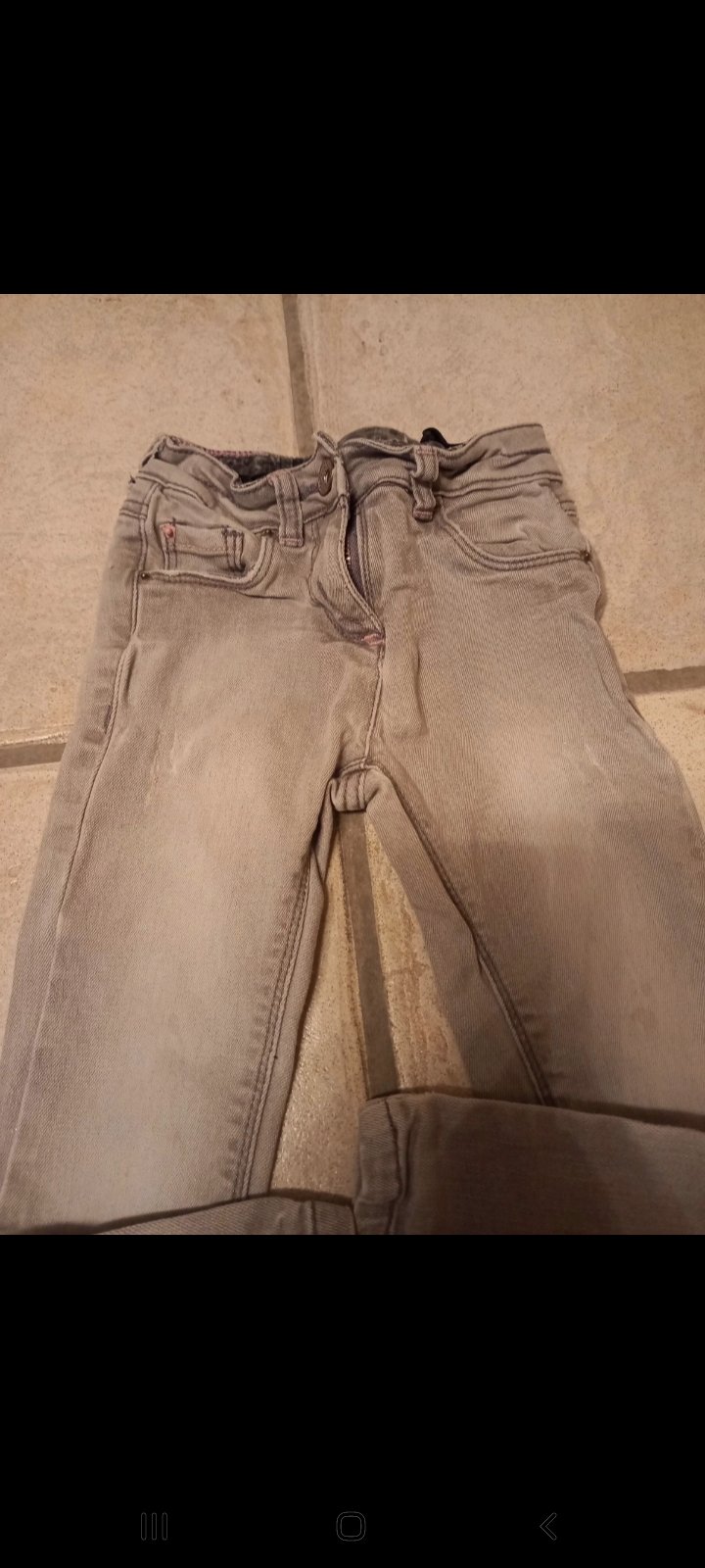 Modische Jeans