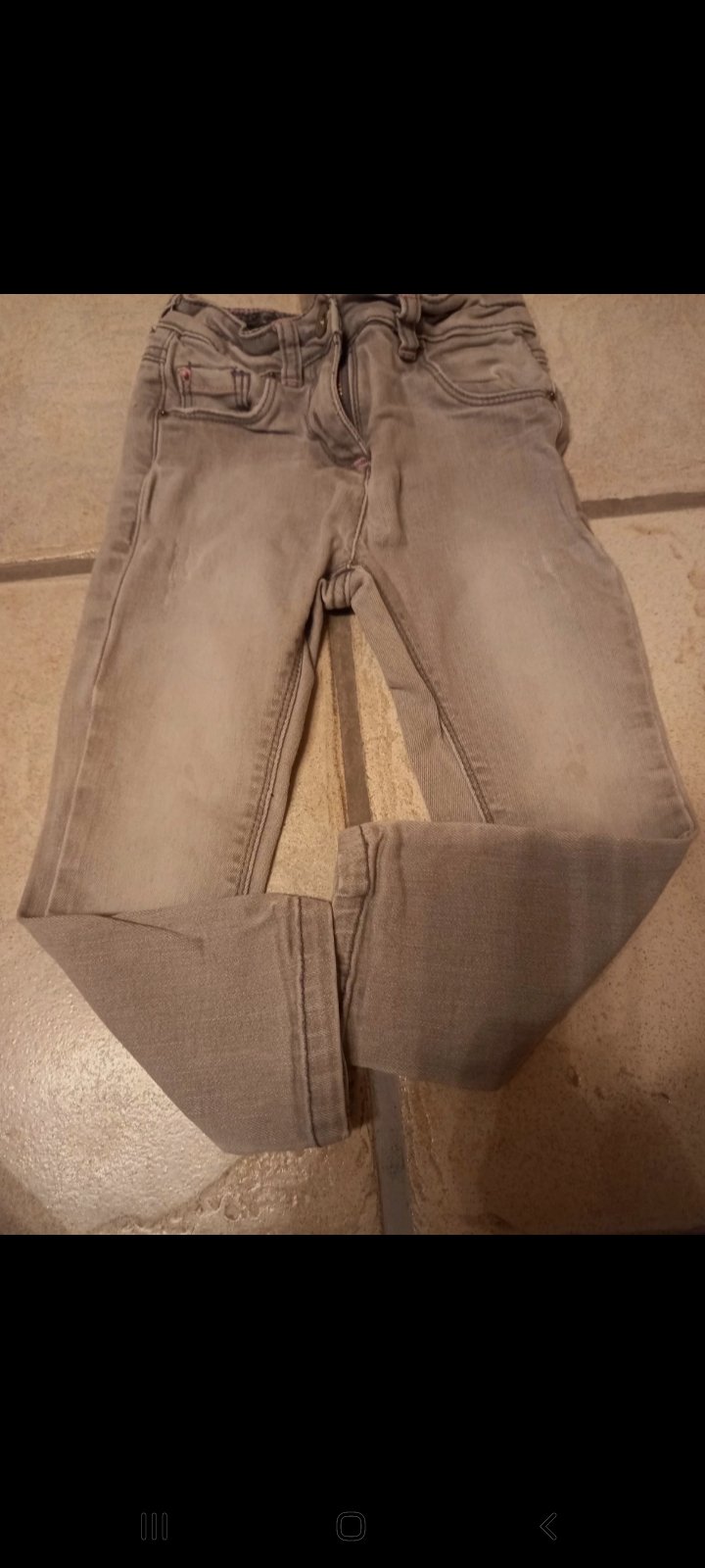 Modische Jeans