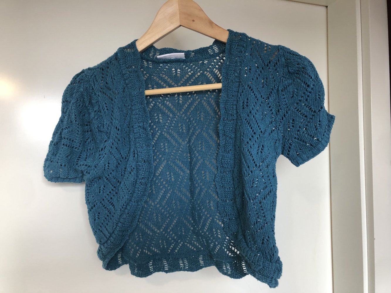 Süßer Strick-Bolero, Strickjacke in petrol, türkis, blau, Gr.S