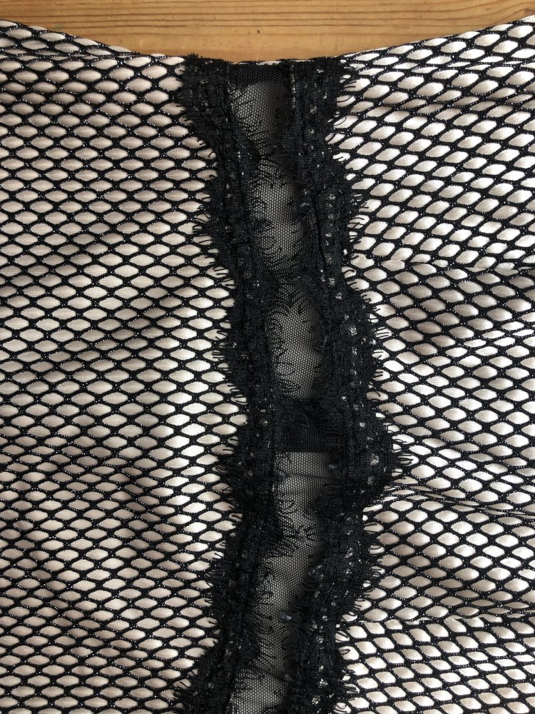 Mega schönes Cocktailkleid, Abendkleid, Kleid von MYSITC, Minikleid langarm, schwarz-weiß Netz, Mesh, Gr. S