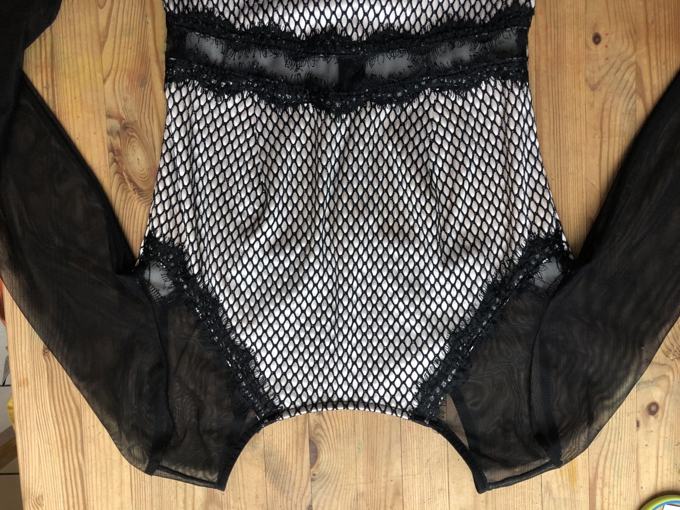 Mega schönes Cocktailkleid, Abendkleid, Kleid von MYSITC, Minikleid langarm, schwarz-weiß Netz, Mesh, Gr. S